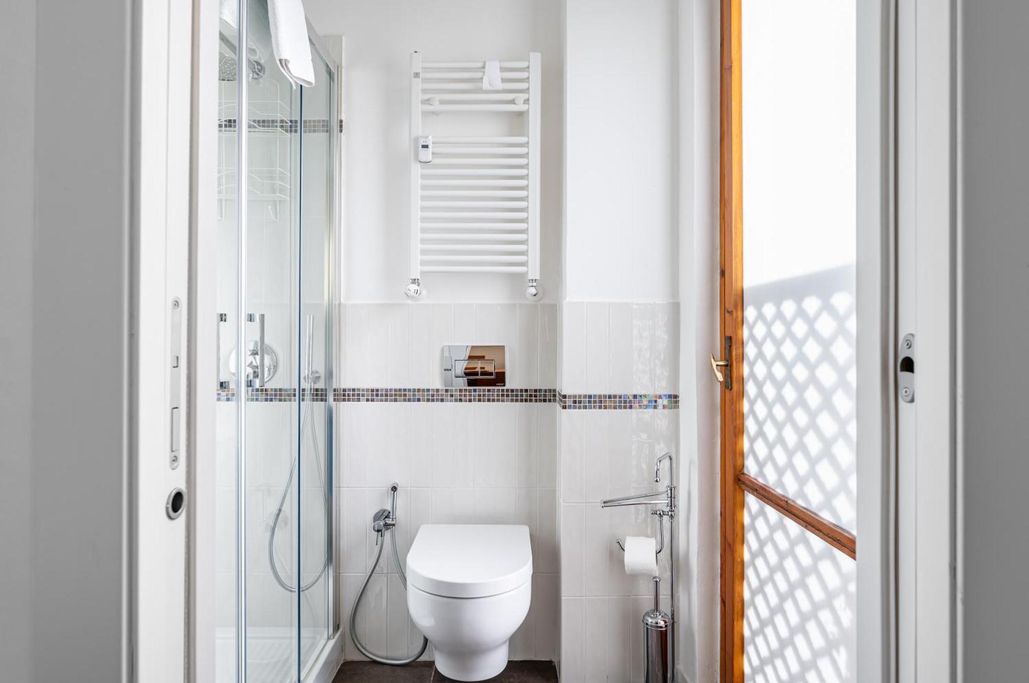 Visarno & University Roomy Flat X6 With Parking Firenze Bagian luar foto