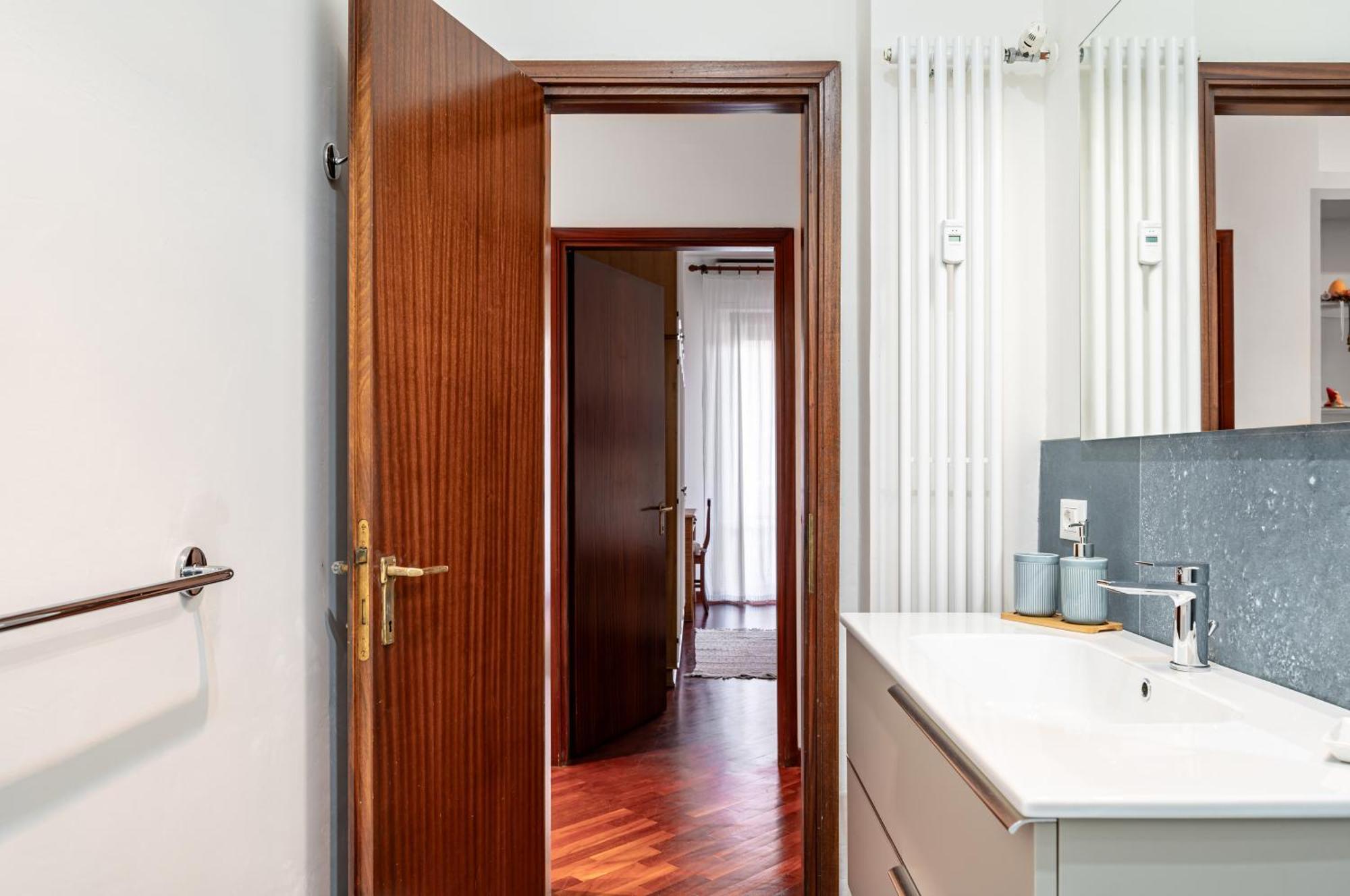 Visarno & University Roomy Flat X6 With Parking Firenze Bagian luar foto